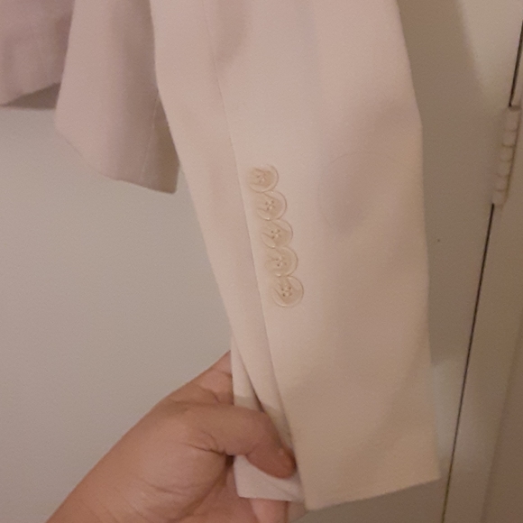 Womans Blazer - Picture 6 of 6